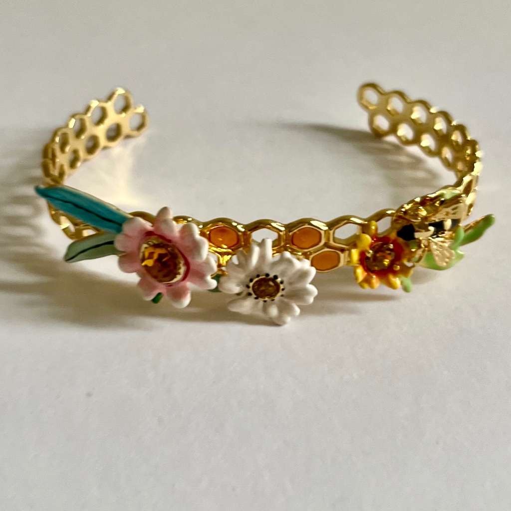 Bracelet Flowers And Honeycomb